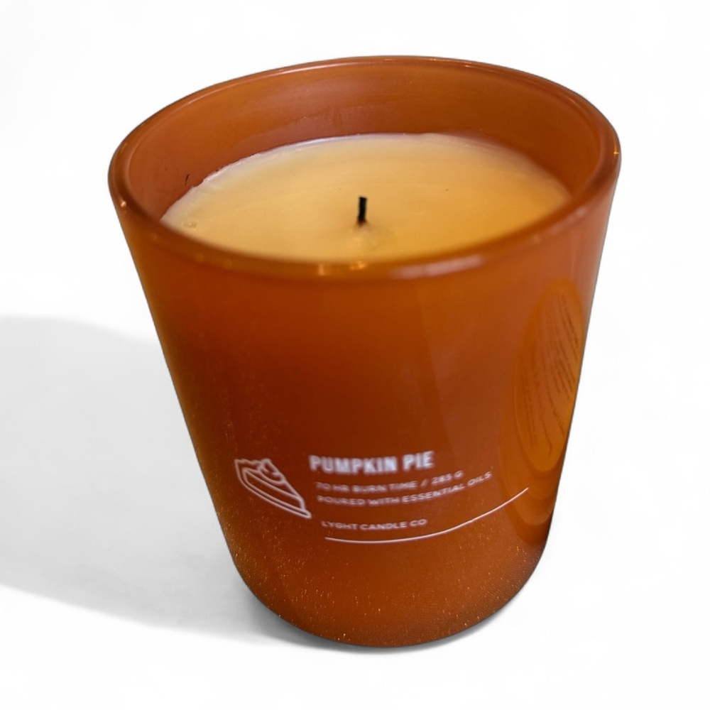 Pumpkin Pie Scented Candle - Picture 3 of 3